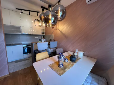 Izdavanje, dvosoban stan, 58m², Dalmatinska ulica, Podgorica - image 6