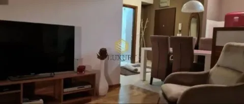 Rent, two bedroom apartment, 80m², City Kvart, Podgorica - image 9