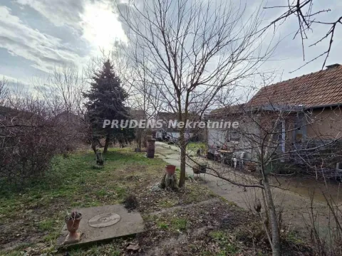 Sale, land lot, 2200m², Petrovčić, Surčin - image 5