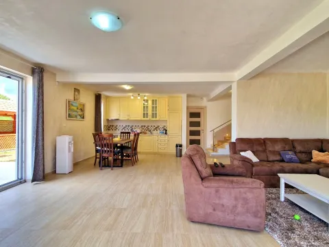 Prodaja, kuća, 185m², Zagora, Kotor - image 9