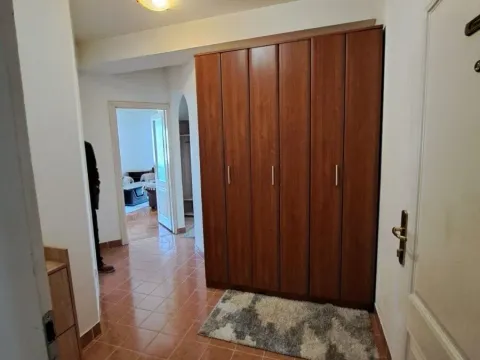 Izdavanje, jednosoban stan, 56m², Stara Varoš, Podgorica - image 4