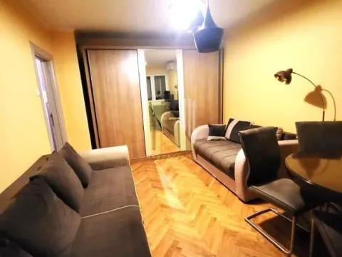 Izdavanje, jednosoban stan, 29m², Bulevar Oslobodjenja, Novi Sad Sve Podlokacije - image 10