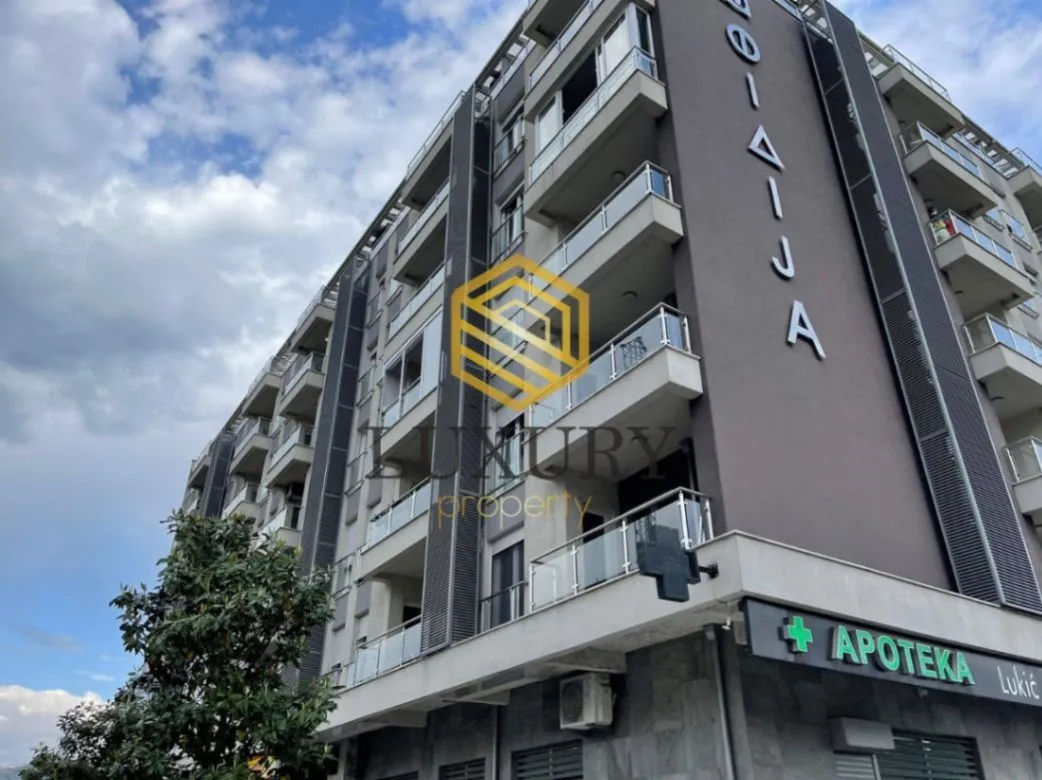 Izdavanje, trosoban stan, 95m², Zagorič, Podgorica