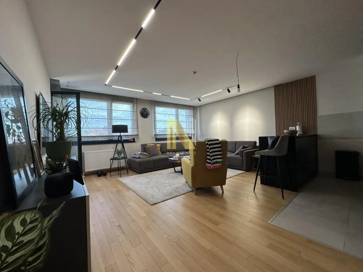 Prodaja, trosoban stan, 69m², Adamovićevo Naselje, Novi Sad Sve Podlokacije