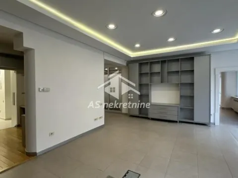 Izdavanje, stan, 223m², Kalenić Pijaca, Vračar Sve Podlokacije - image 11