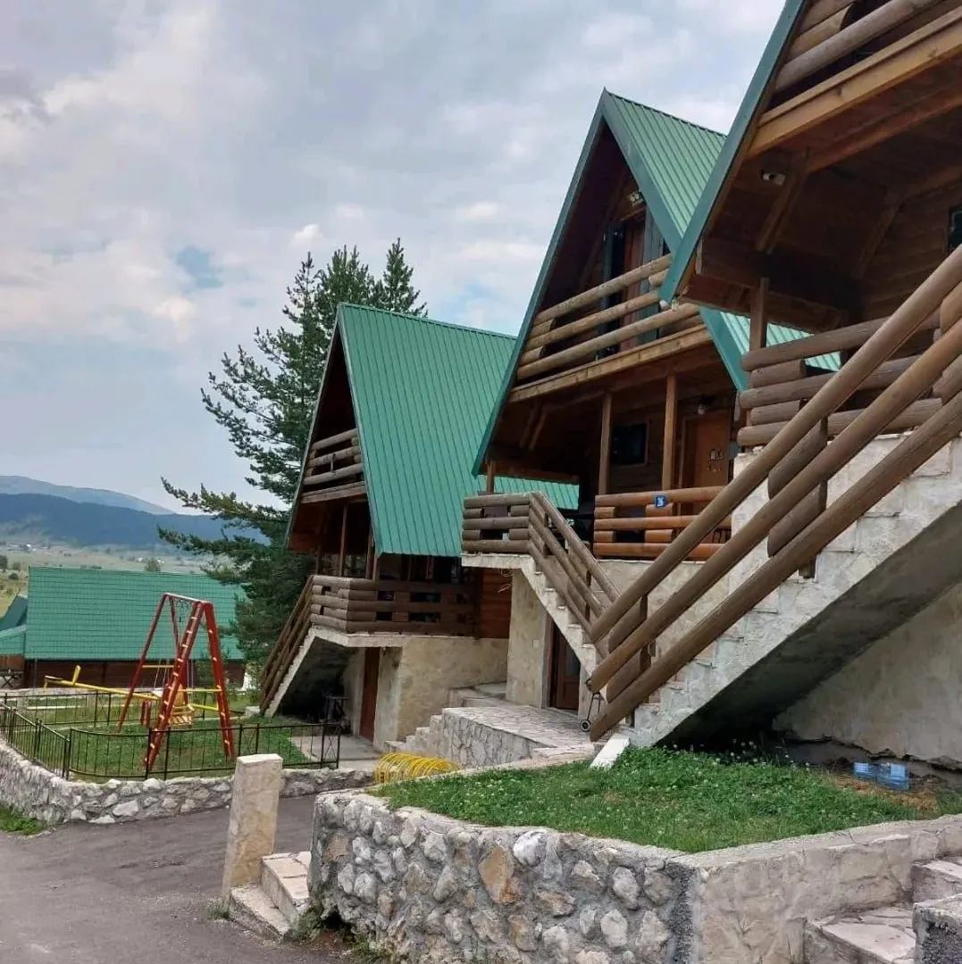 Prodaja, kuća, 207m², Borje, Žabljak