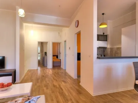 Prodaja, dvosoban stan, 83m², Budva, Crna Gora - image 5