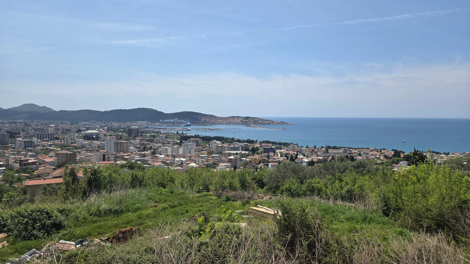 Prodaja, kuća, 272m², Šušanj, Bar
