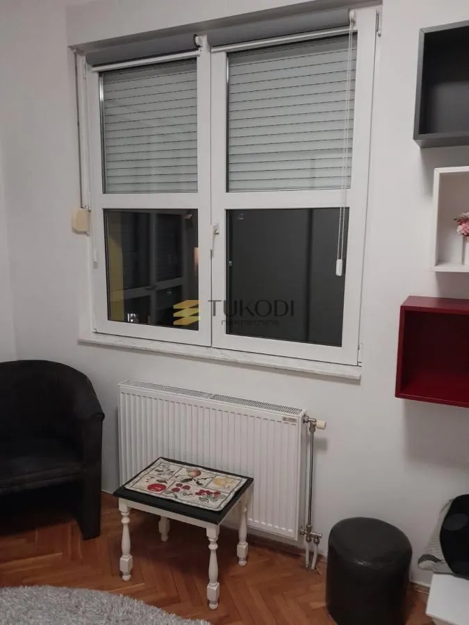 Prodaja, četvorosoban stan, 120m², Stari grad, Novi Sad