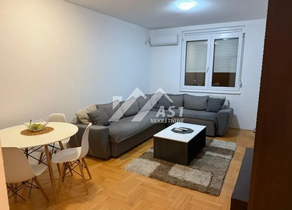 Izdavanje, dvosoban stan, 50m², Grbavica, Novi Sad Sve Podlokacije