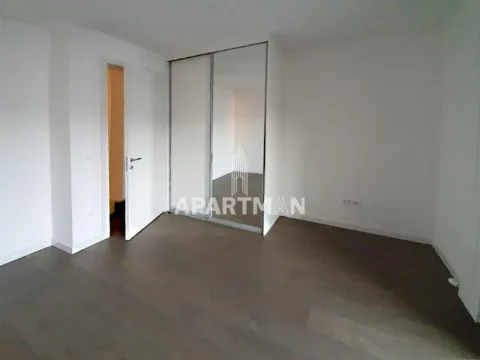 Izdavanje, četvorosoban stan, 125m², Stari Grad, Beograd - image 12