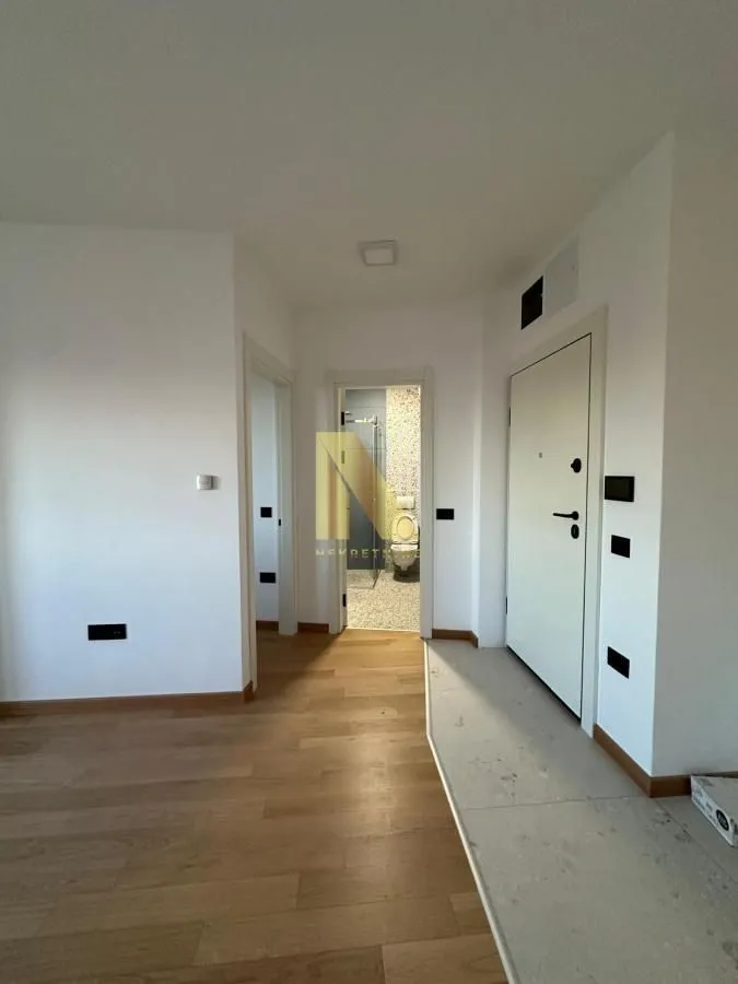 Izdavanje, jednosoban stan, 35m², Grbavica, Novi Sad Sve Podlokacije