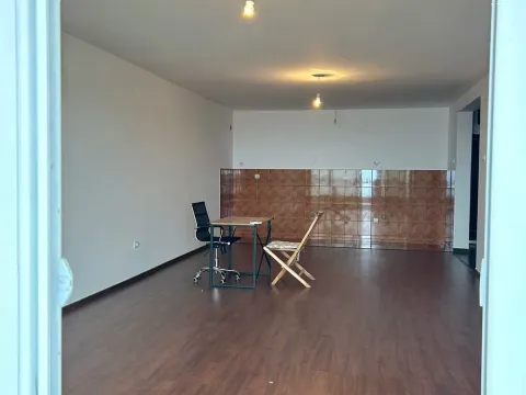 Sale, one bedroom apartment, 85m², Petrovac, Budva - image 17