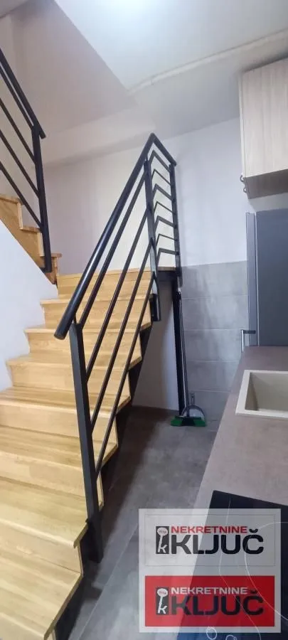 Prodaja, trosoban stan, 62m², Detelinara, Novi Sad Sve Podlokacije