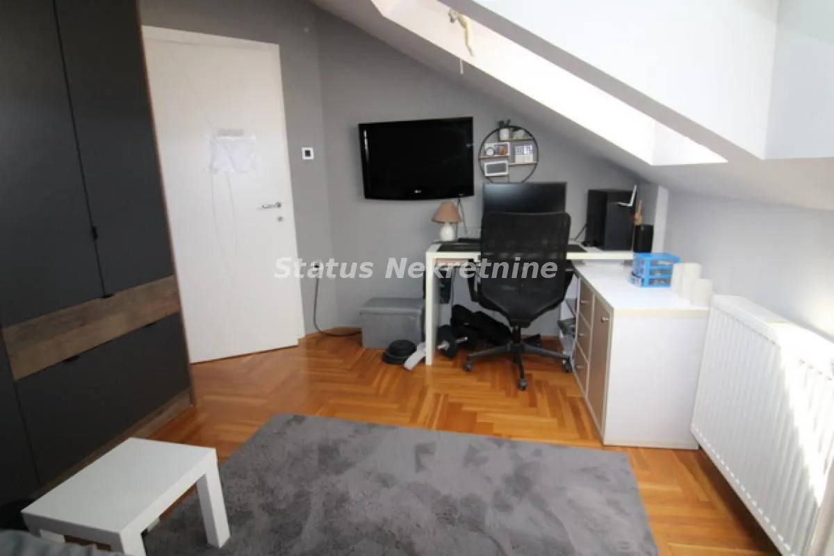 Prodaja, trosoban stan, 83m², Grbavica, Novi Sad Sve Podlokacije