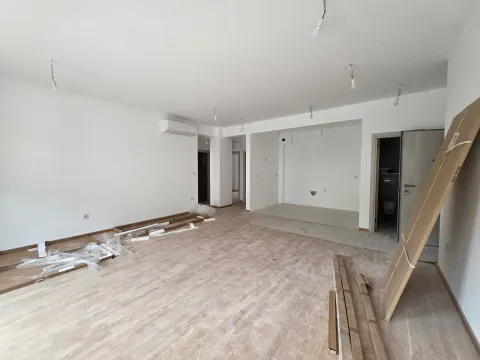 Prodaja, trosoban stan, 114m², Budva, Crna Gora - image 16