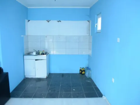 Prodaja, kuća, 210m², Padinska Skela, Palilula Sve Podlokacije - image 8