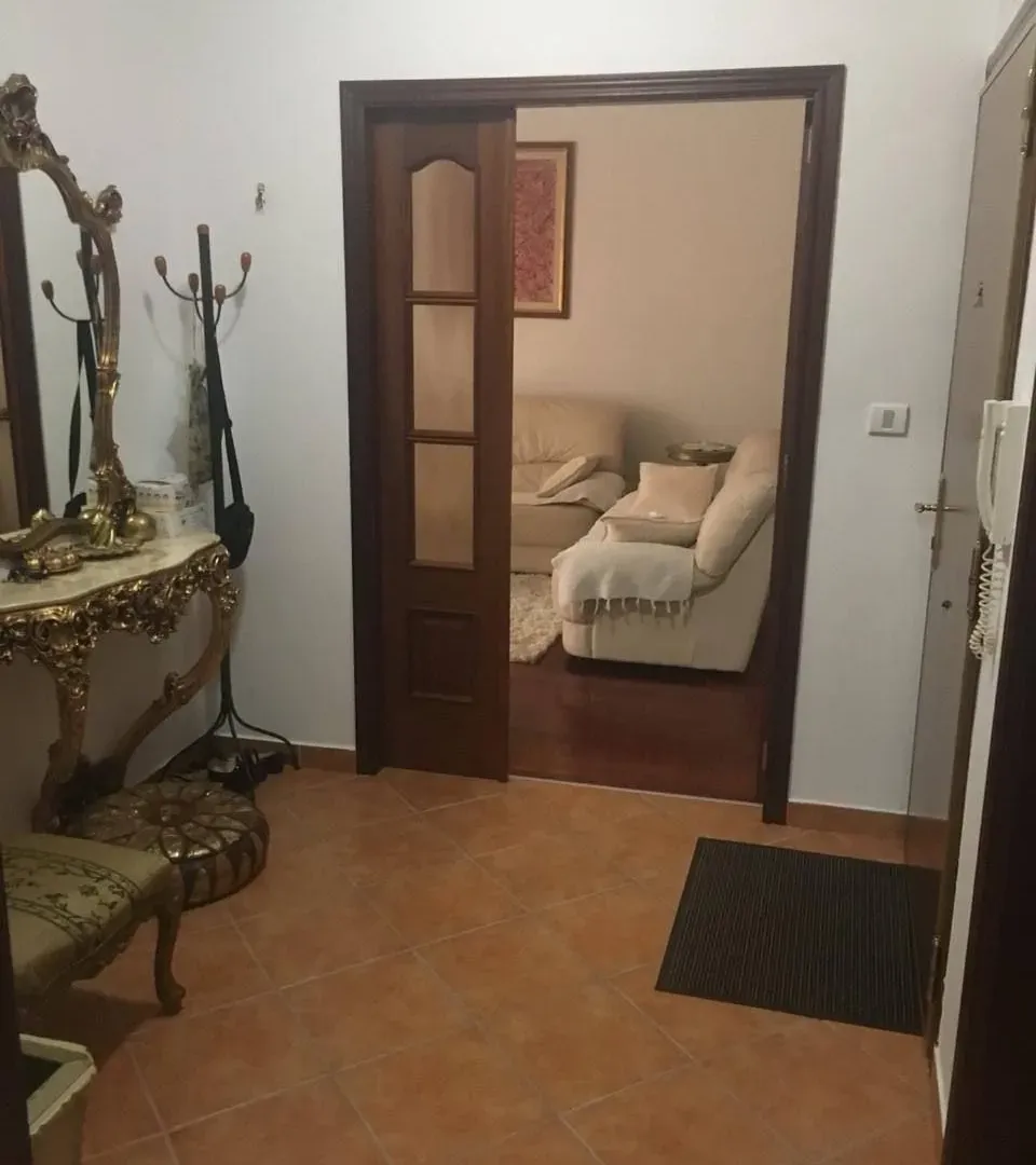 Rent, three bedroom apartment, 100m², Gorica C, Podgorica