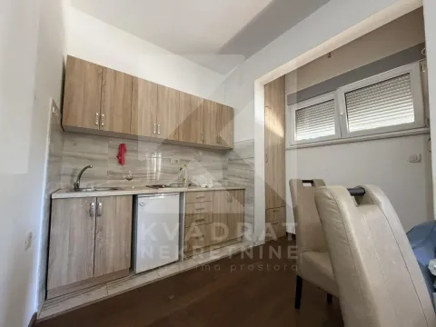 Rent, studio apartment, 30m², City Kvart, Podgorica - image 2