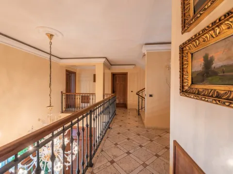 Prodaja, kuća, 1264m², Gospoština, Budva - image 32