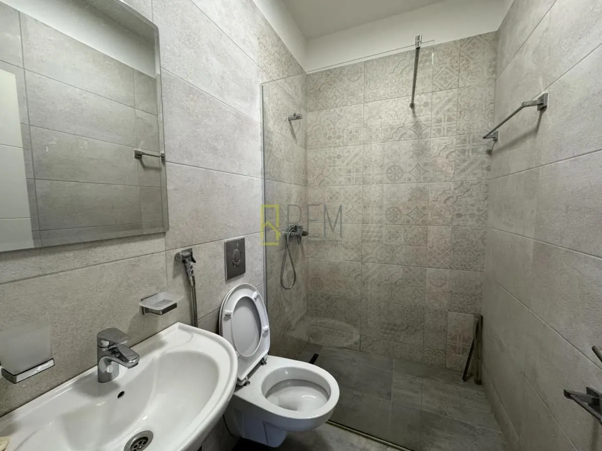 Rent, house, 250m², Gornja Gorica, Podgorica