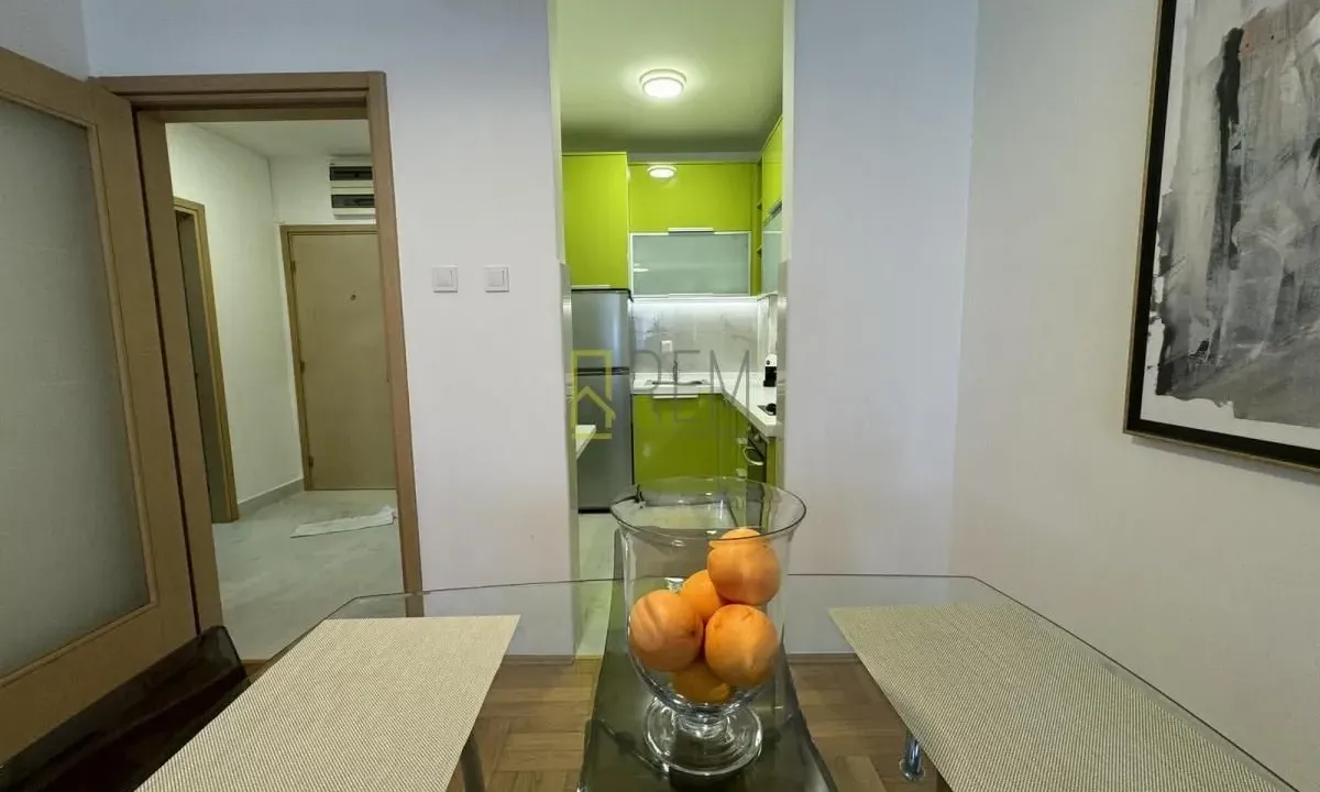 Izdavanje, jednosoban stan, 45m², Preko Morače, Podgorica