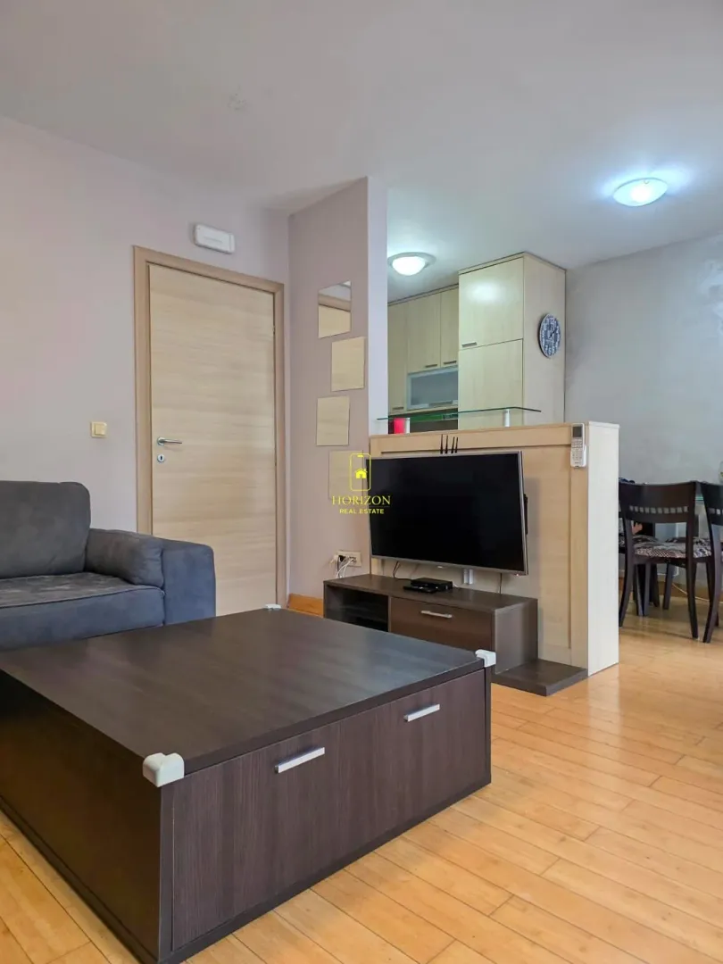 Prodaja, dvosoban stan, 69m², Preko Morače, Podgorica