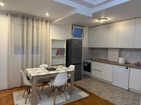 Rent, four bedroom apartment, 70m², Krivi Most, Podgorica - image 2