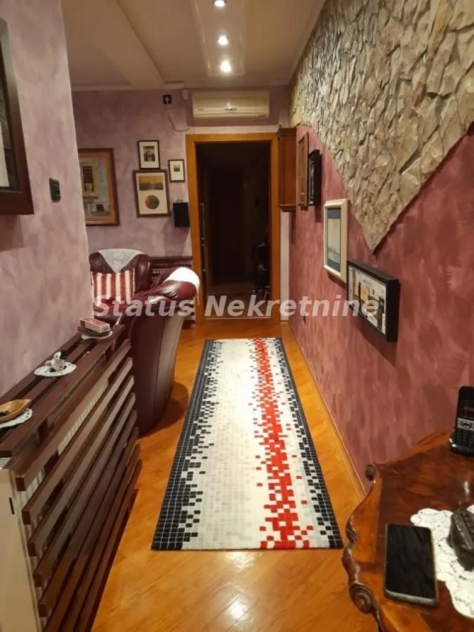 Prodaja, trosoban stan, 54m², Grbavica, Novi Sad Sve Podlokacije