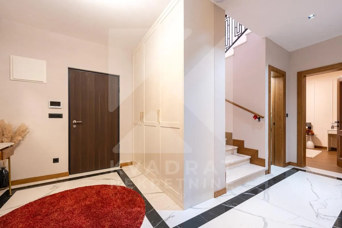 Izdavanje, kuća, 166m², Tološi, Podgorica