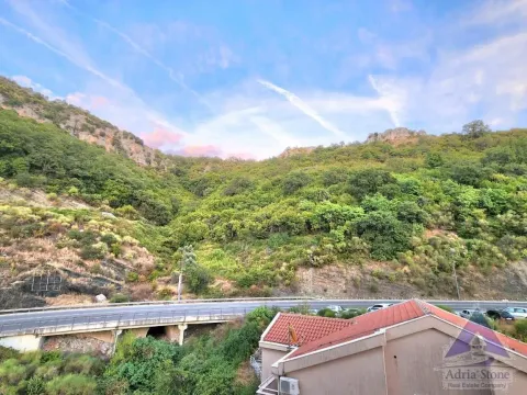 Rent, one bedroom apartment, 40m², Budva, Crna Gora - image 18