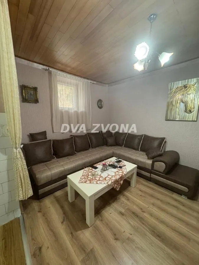 Prodaja, kuća, 221m², Žitište, Zrenjanin