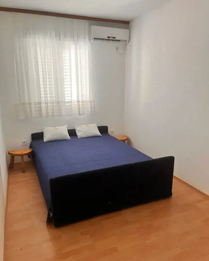 Izdavanje, kuća, 170m², Stari Aerodrom, Podgorica