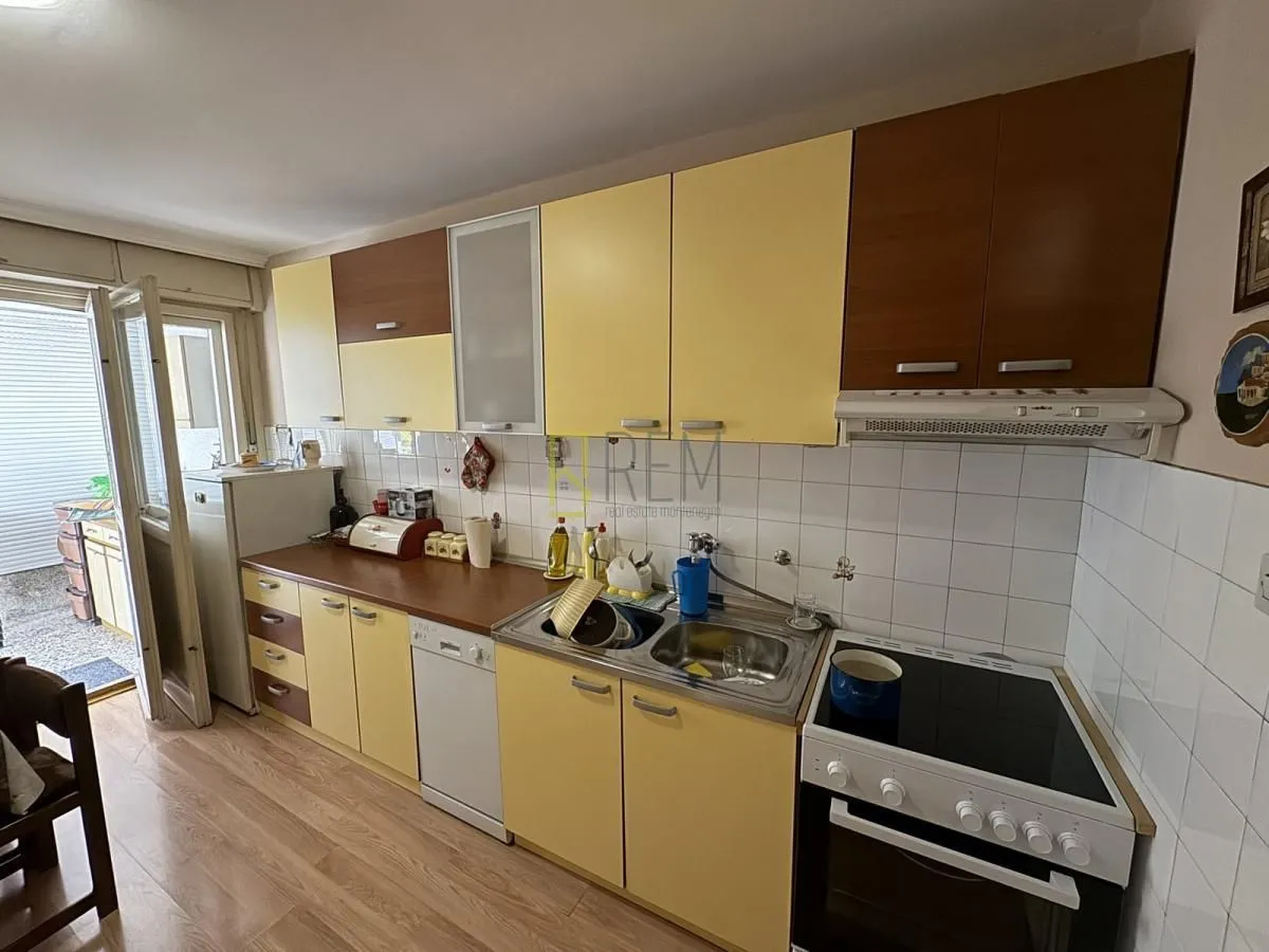 Prodaja, jednosoban stan, 60m², Zabjelo, Podgorica