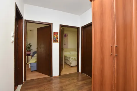 Rent, three bedroom apartment, 130m², Prijevor, Budva - image 3