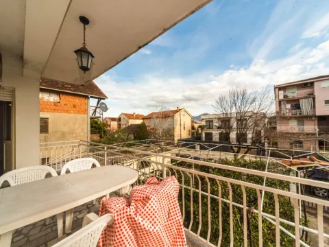 Rent, two bedroom apartment, 108m², Stari Aerodrom, Podgorica - image 8