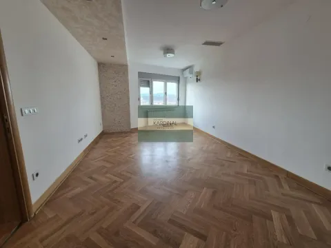 Sale, three bedroom apartment, 65m², Vašarište, Jagodina - image 7