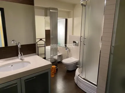 Izdavanje, trosoban stan, 92m², Stari Grad, Beograd - image 8