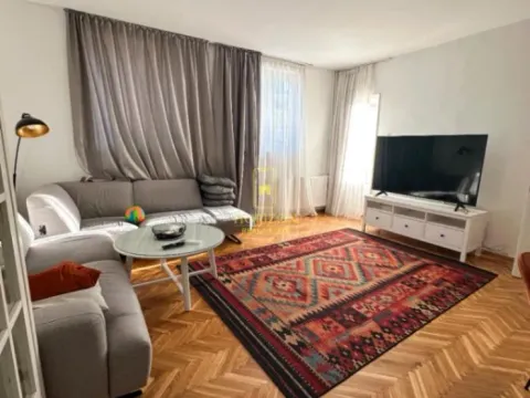 Izdavanje, kuća, 250m², Zagorič, Podgorica - image 9