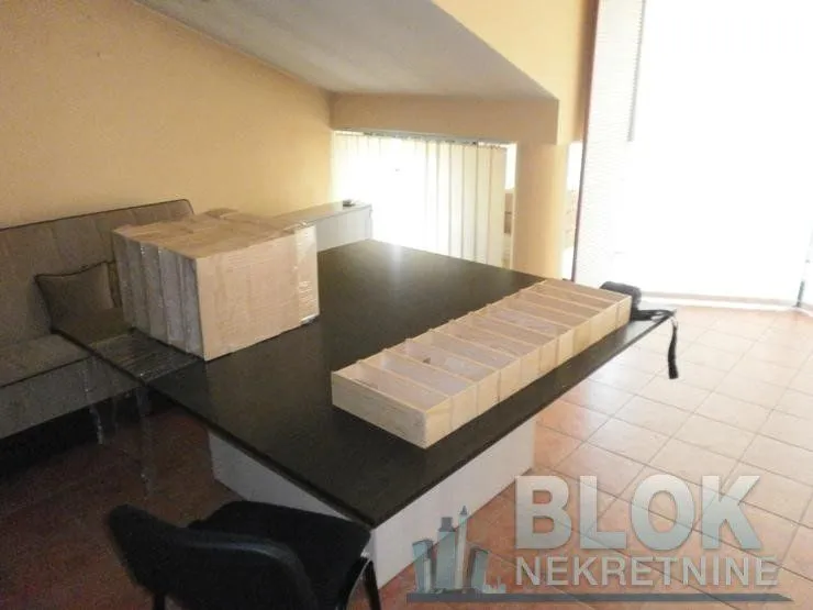 Rent, office space, 55m², Centar, Podgorica