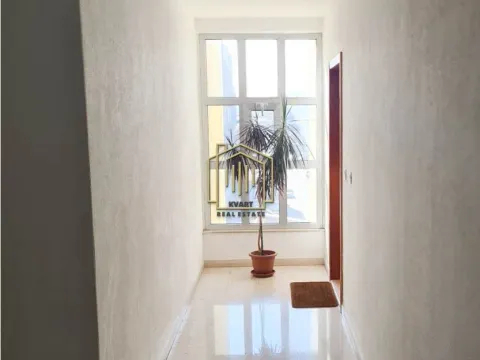 Prodaja, jednosoban stan, 47m², Stari Aerodrom, Podgorica - image 7