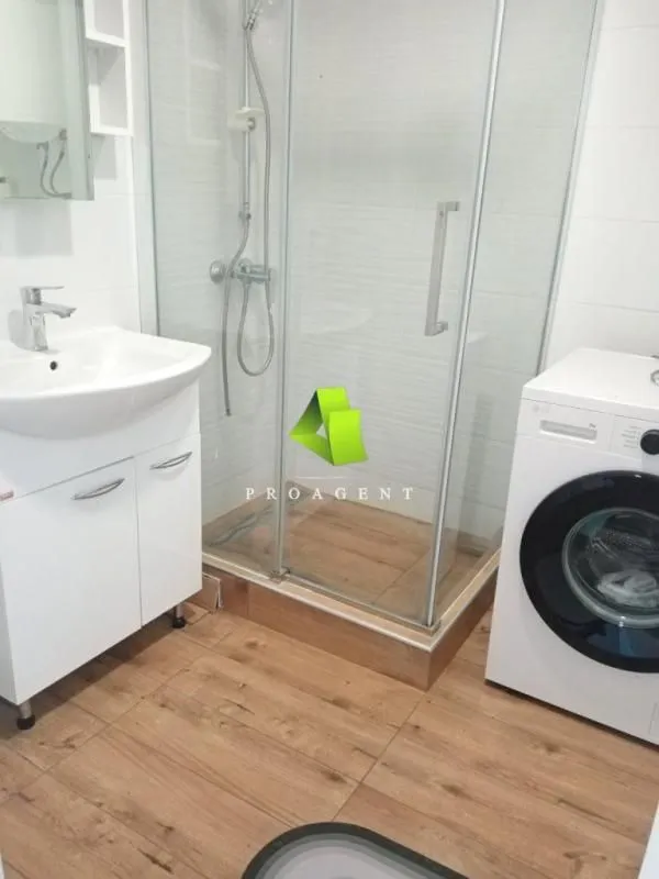 Izdavanje, trosoban stan, 70m², Medijana, Niš