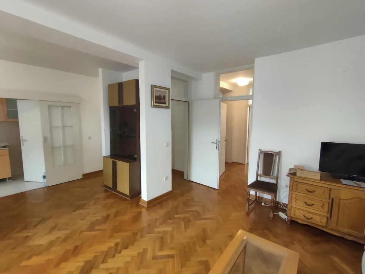 Prodaja, trosoban stan, 103m², Centar, Novi Sad