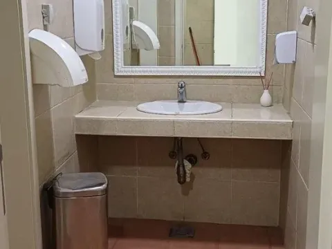 Prodaja, poslovni prostor, 1000m², Vračar, Šid - image 4