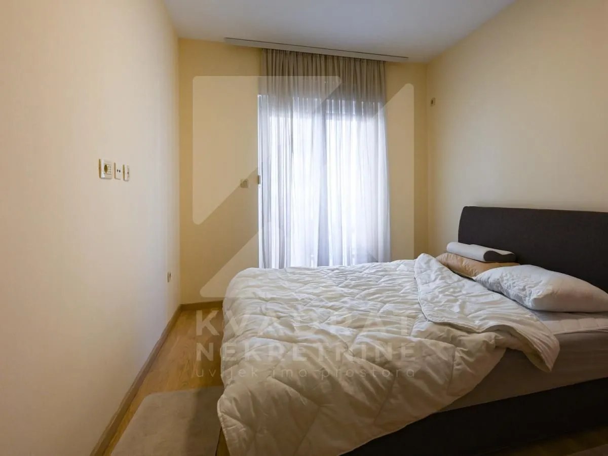 Izdavanje, jednosoban stan, 46m², City Kvart, Podgorica