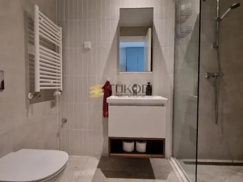 Rent, one bedroom apartment, 37m², Savski Venac, Beograd - image 10