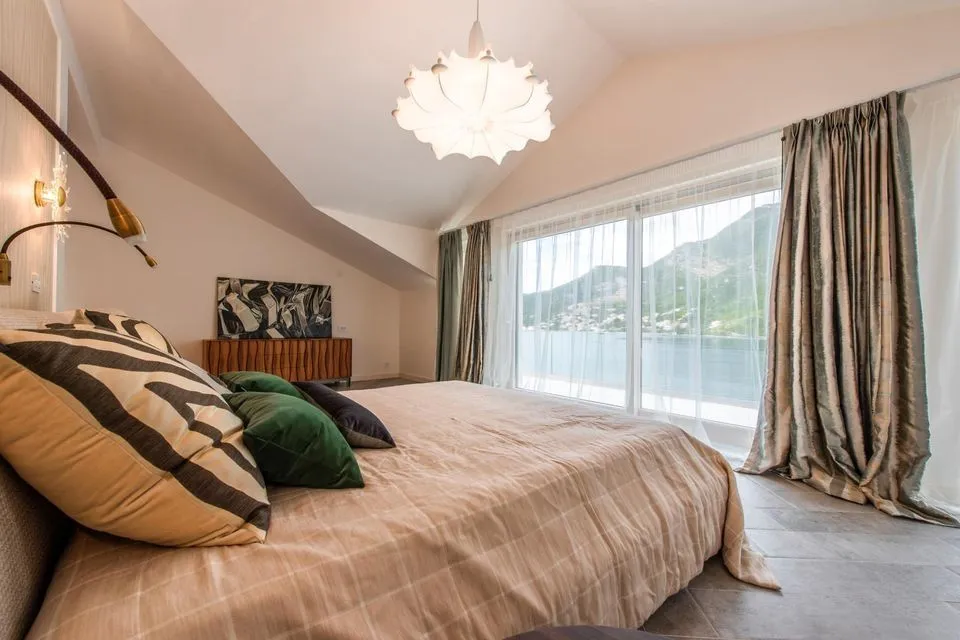 Prodaja, kuća, 600m², Lepetani, Tivat