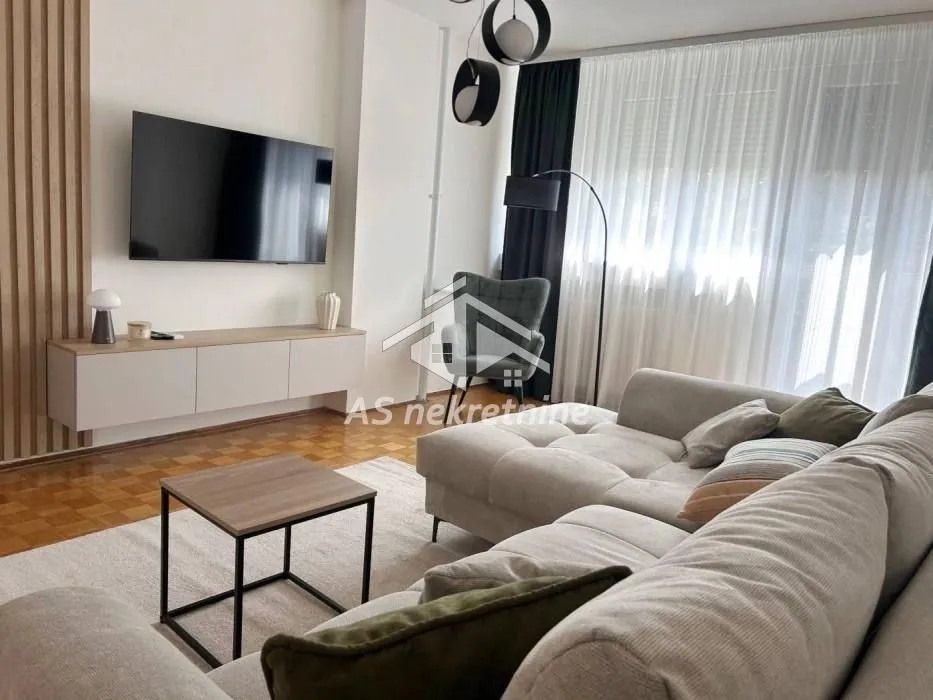 Rent, three bedroom apartment, 77m², Zemun Sve Podlokacije, Beograd