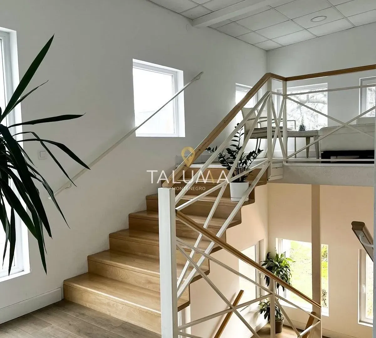 Rent, office space, 1850m², Zabjelo, Podgorica