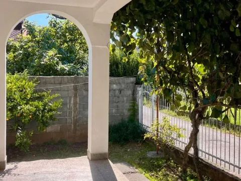 Rent, two bedroom apartment, 85m², Gornja Gorica, Podgorica - image 11